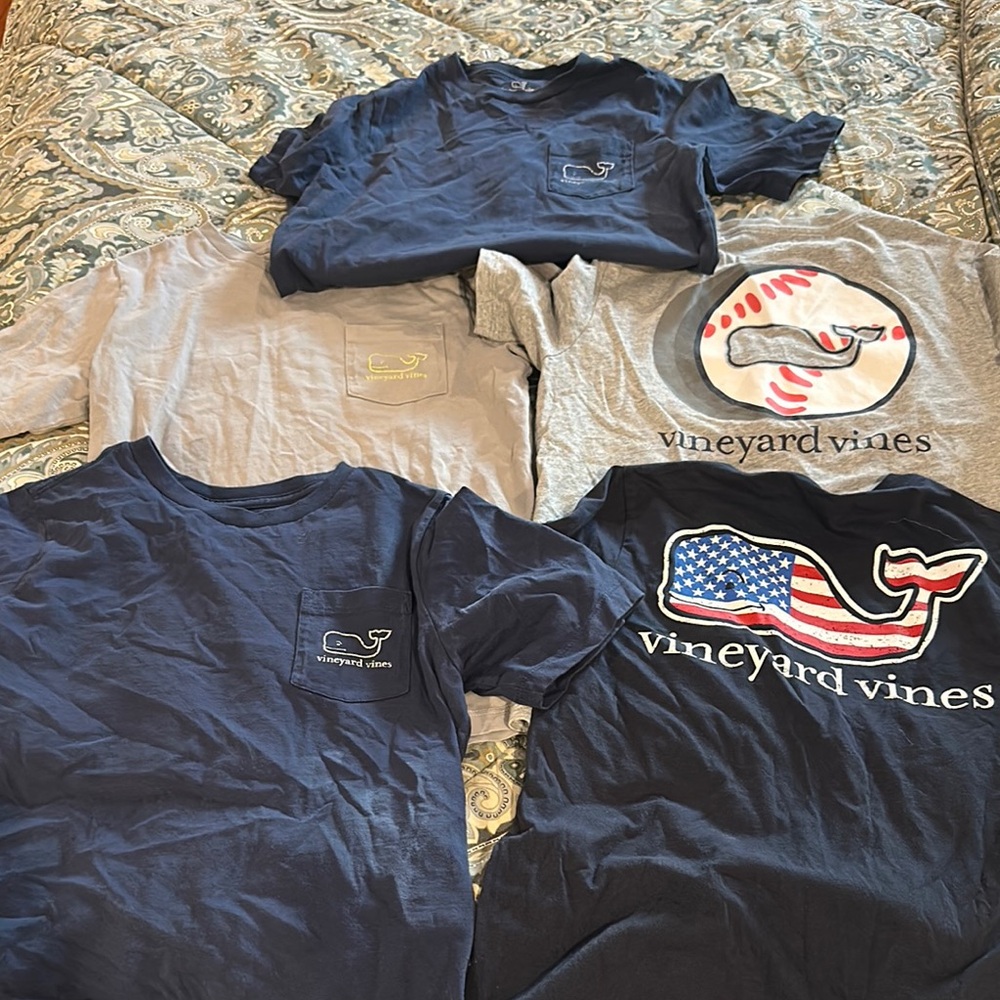 5 shirts!!! Vineyard Vines T-Shirts Set